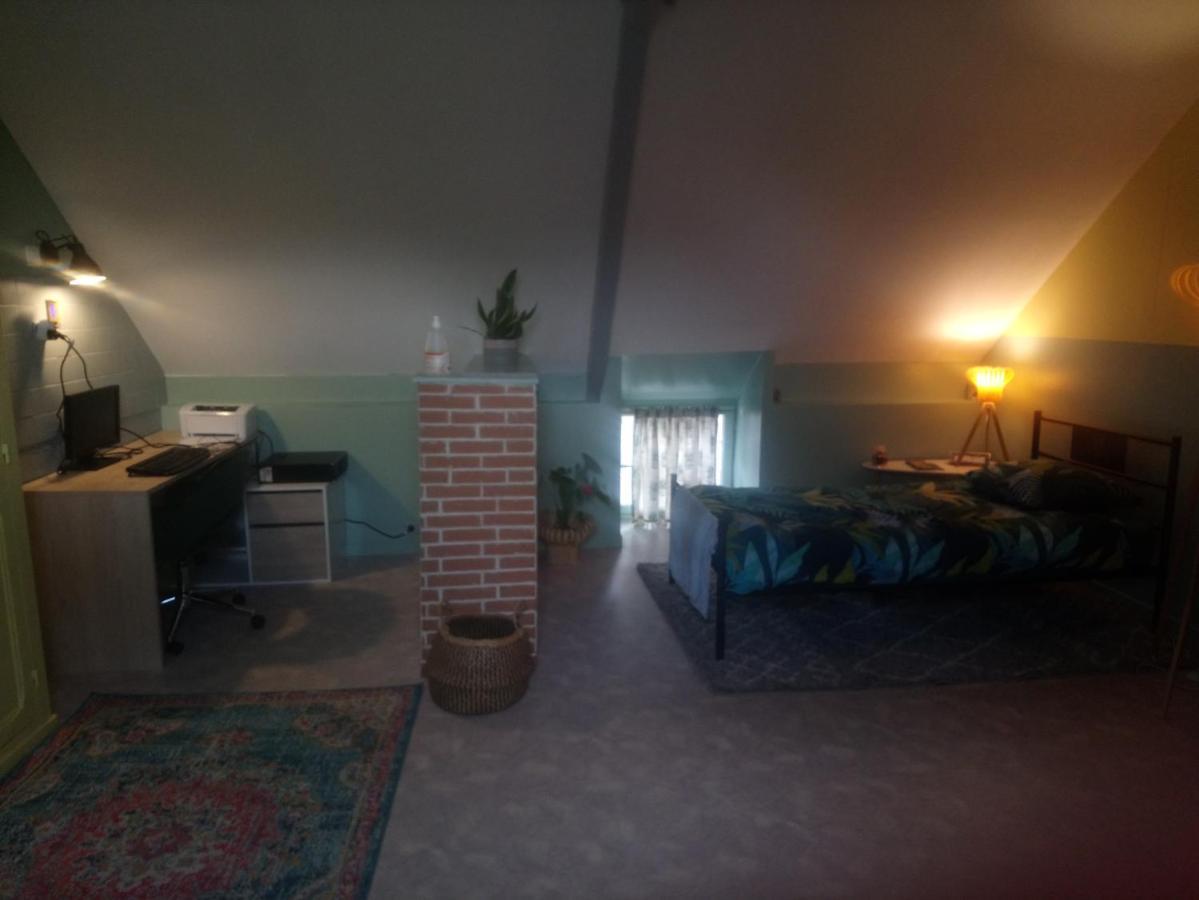 Hostal Bienvenue Saint-Pierre-de-Plesguen Exterior foto