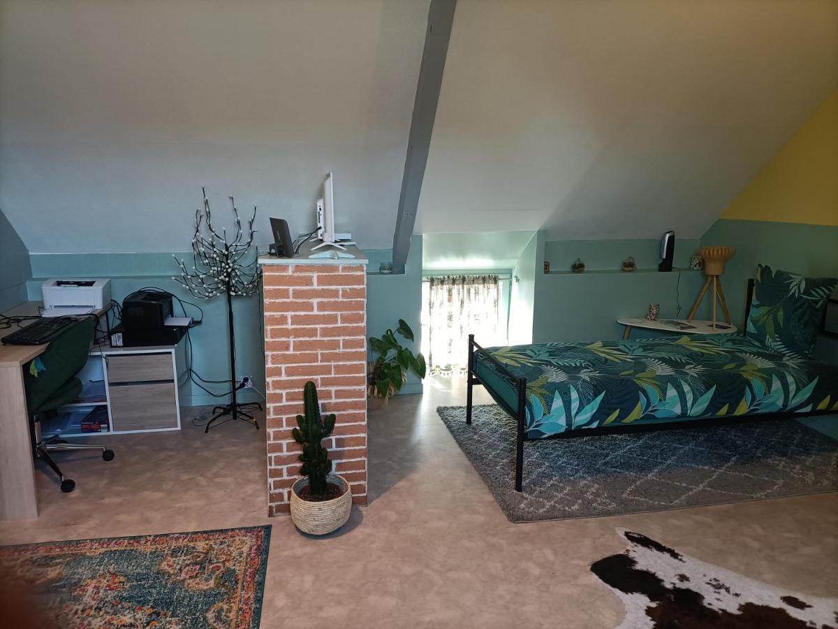 Hostal Bienvenue Saint-Pierre-de-Plesguen Exterior foto